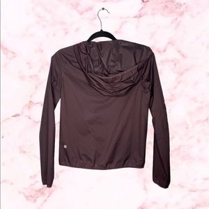 Lululemon windbreaker jacket raincoat
